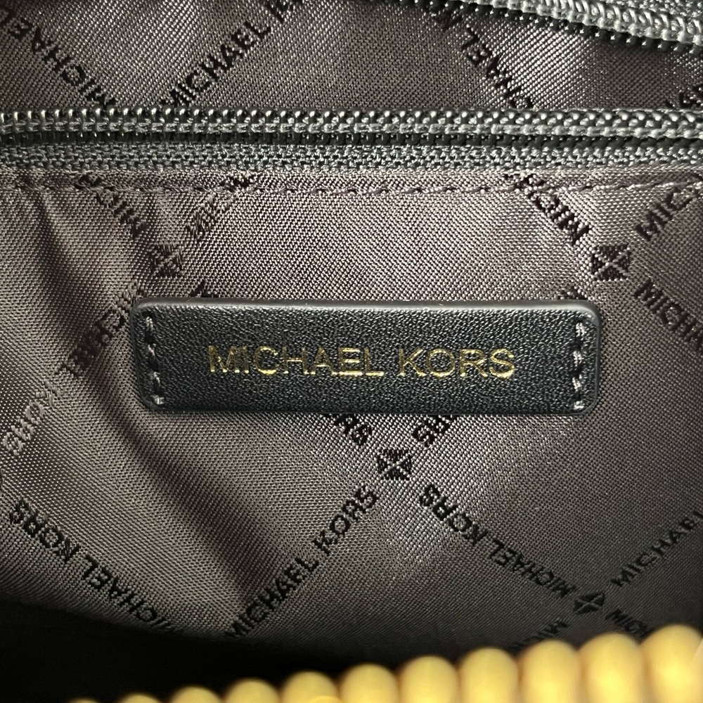 🌼Michael Kors Set - Picture 13 of 16